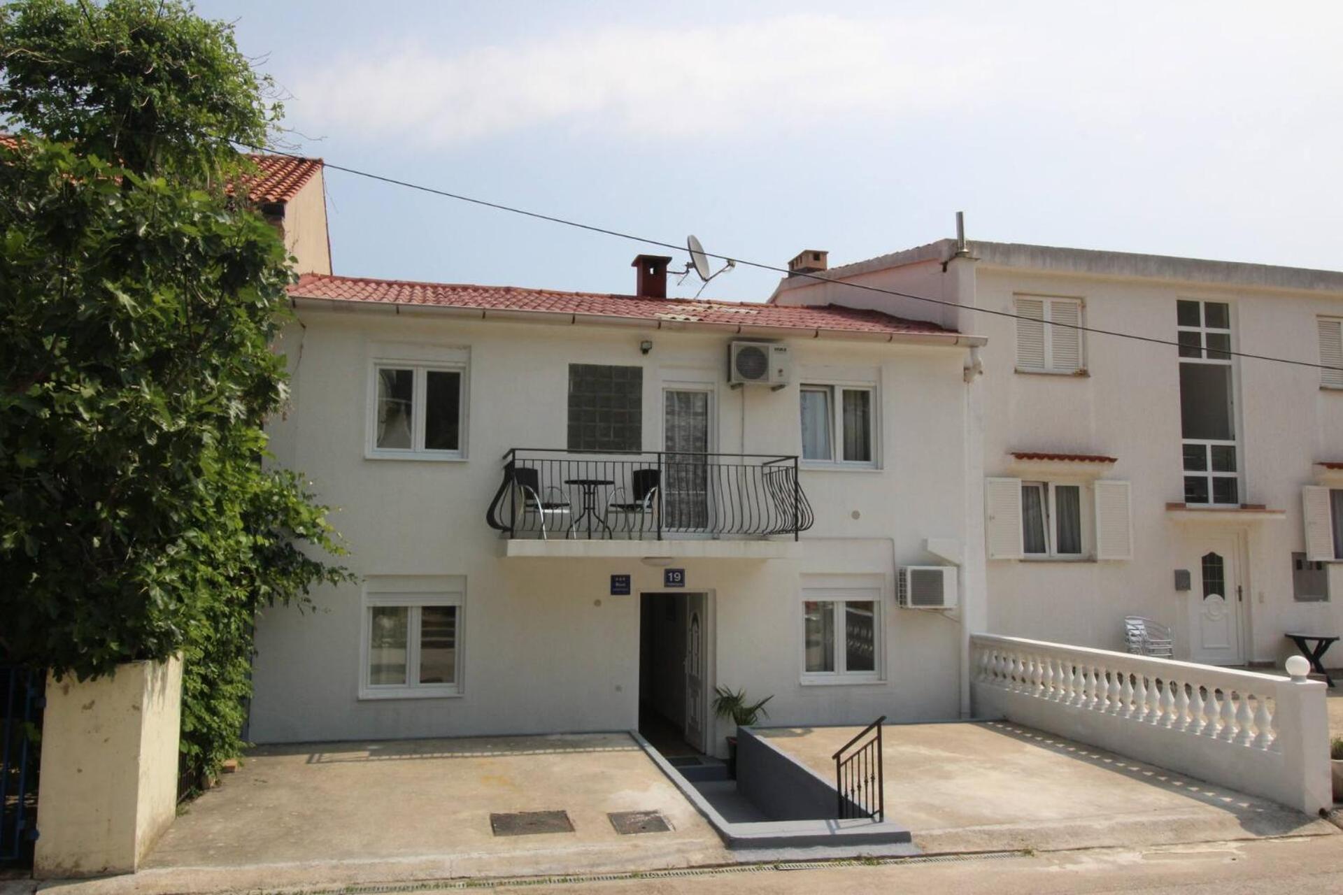 באסקה Apartments Rozanda מראה חיצוני תמונה