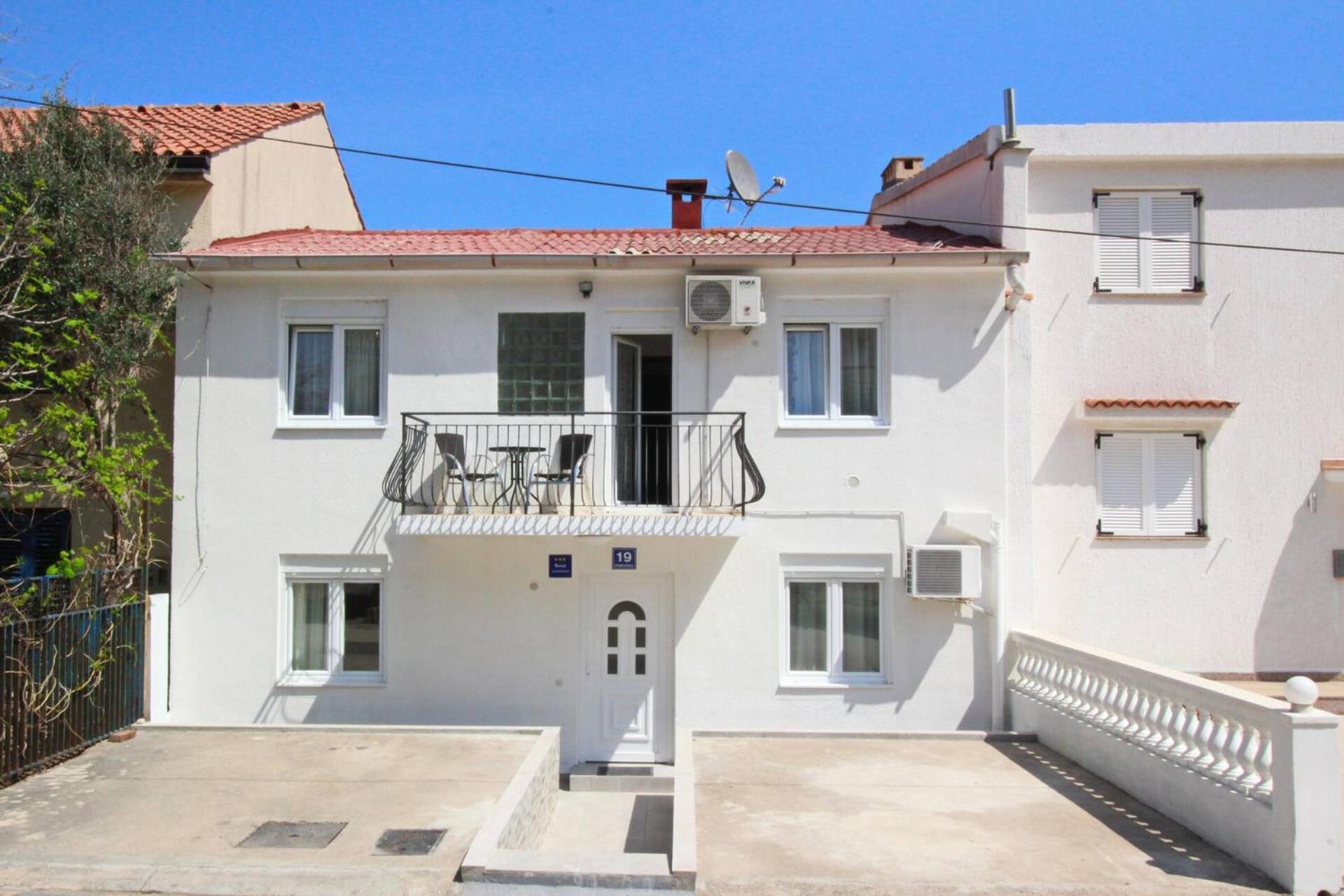 באסקה Apartments Rozanda מראה חיצוני תמונה